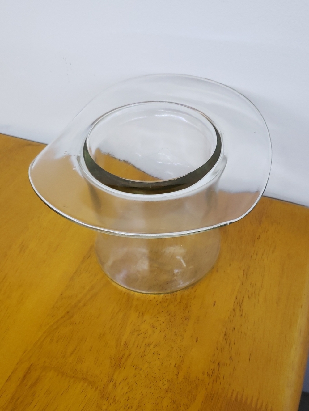 Blenko Mold Blown Top Hat Candy Bowl HMYS3
